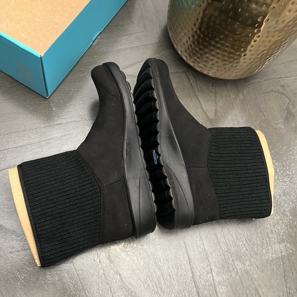 BZEES Gloria Womens Ankle Knit Booties - Picture 8 of 10